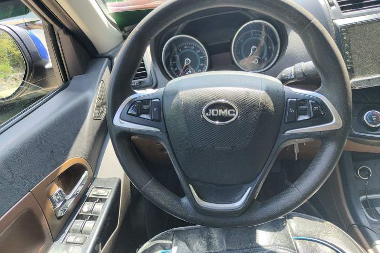 Used JDMC T7 2019 2.8T Two-Wheel-Drive Elite Edition Extended Wheelbase JE493ZLQ5D Steering Wheel