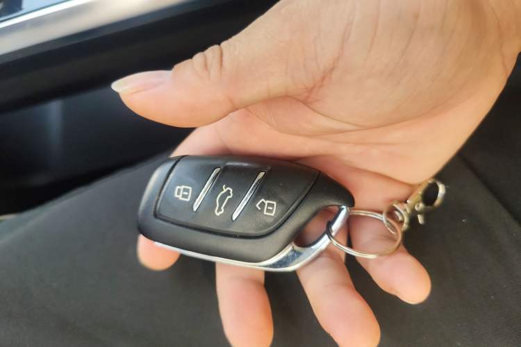 Used Roewe RX5 eMAX 2022 1.5T PHEV Fearless Deluxe Edition
