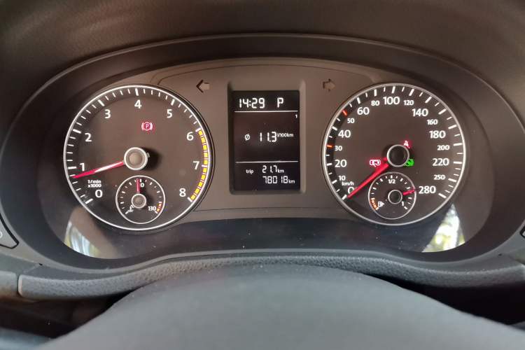 Used Volkswagen Passat 2014 1.8TSI DSG Prestige Edition Instrument Cluster