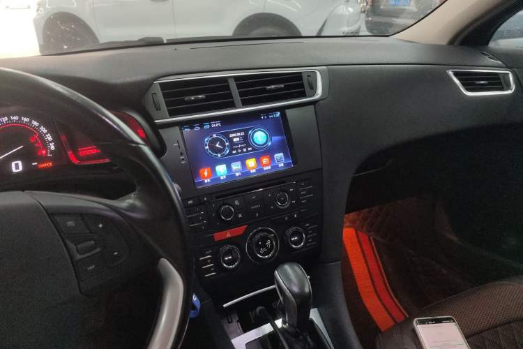 Used DS 5LS 2014 1.8L Elegant Edition VTi140