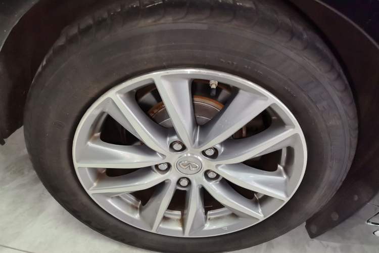 Used Infiniti Q50L 2016 2.0T Enjoyment Edition
