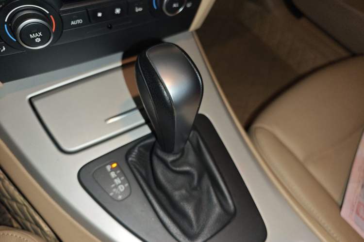 Used BMW 3 Series 2011 318i Leading Model