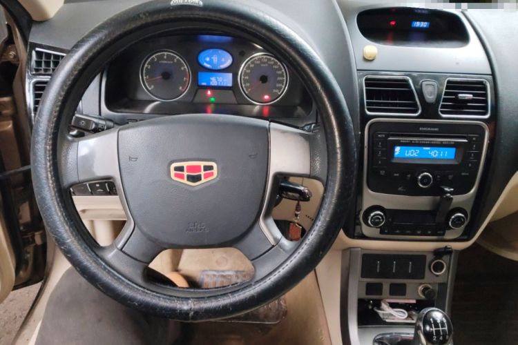 Used Geely Auto Classic Emgrand 2013 Sedan 1.8L Manual Elite Model