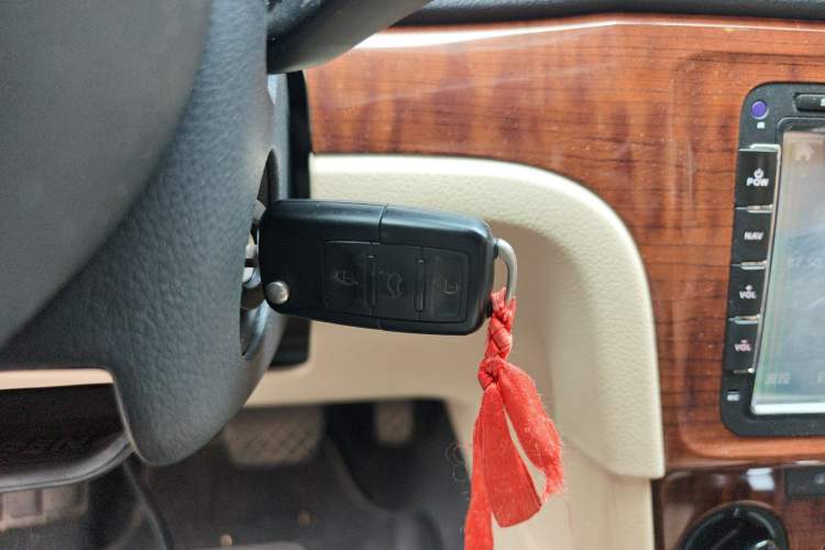 Used Volkswagen Lavida 2013 1.6L Automatic Comfort Edition
