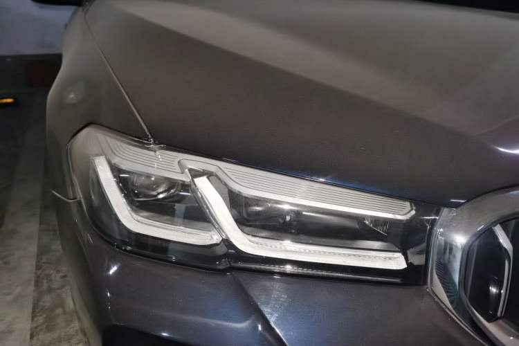 Used BMW 5 Series 2022 Restyled 525Li M Sport Package Right Front Headlight