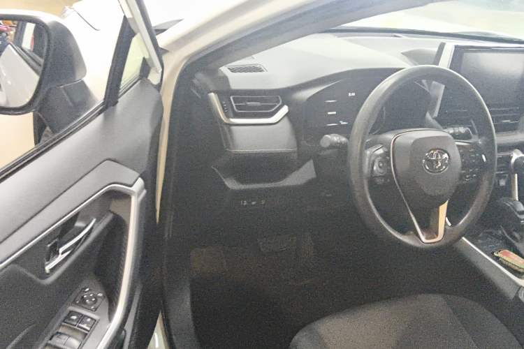 Used Toyota RAV4 2020 2.0L CVT Two-Wheel Drive Fashion Edition