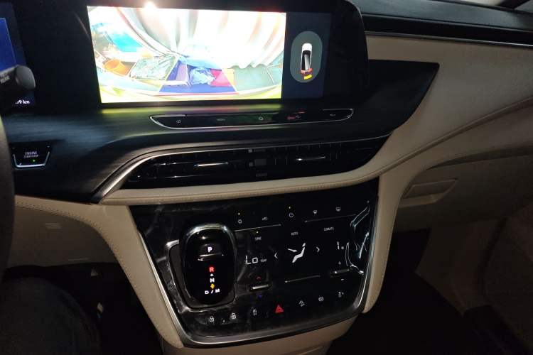 Used Buick GL8 2023 ES Lu Zun Comfort Model
