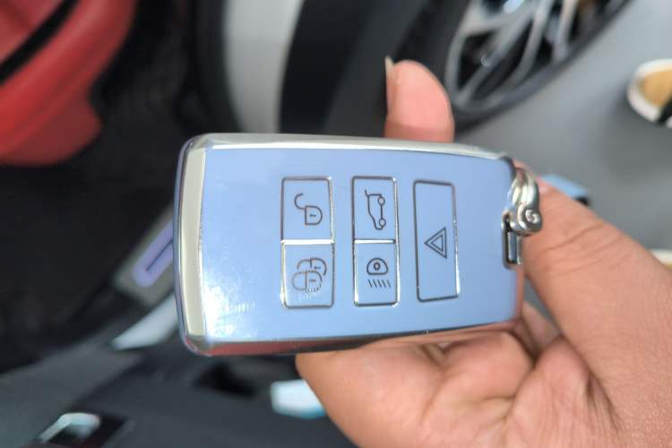 Used Land Rover Range Rover Sport 2022 3.0 L6 YAO Black Edition
