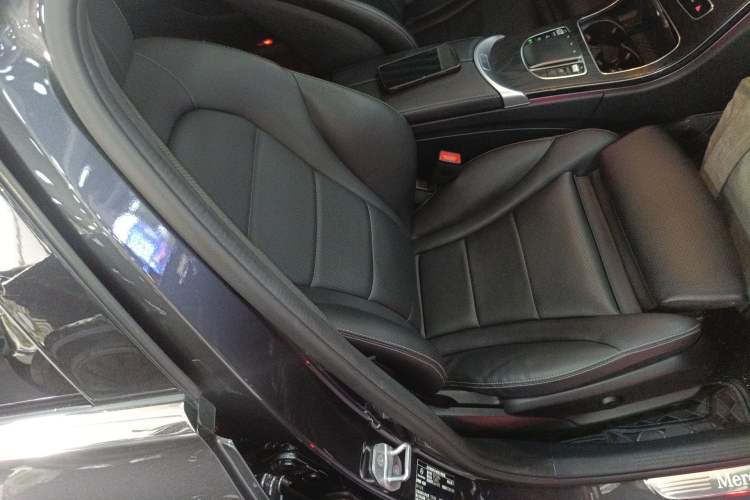 Used Mercedes-Benz C-Class 2021 C 260 L Sport Edition Star Collection Right Front Seat