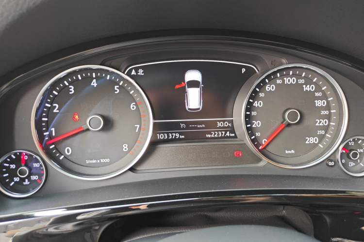 Used Volkswagen Touareg 2012 R-Line High-End Model
