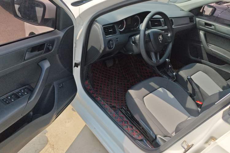 Used Skoda Rapid 2019 Revised Version 1.5L Automatic Standard Edition China VI Driver Seat