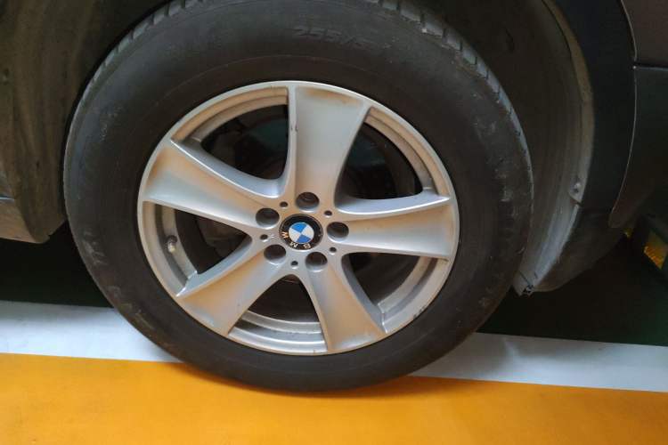 Used BMW X5 2011 xDrive35i Leading Model