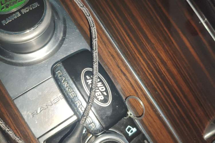 Used Land Rover Range 2015 3.0 TDV6 Vogue Vehicle Key