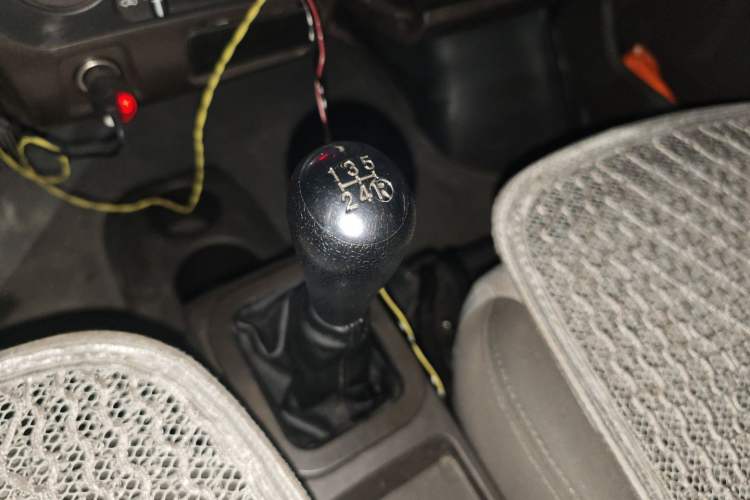 Used Dongfeng Xiaokang K07S 2021 1.2L High-Performance Deluxe Edition DK12 Gear Lever