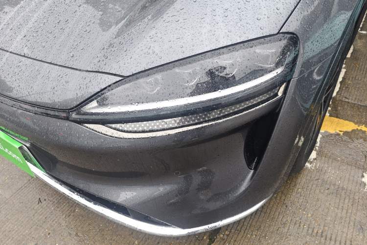 Used Hima Luxeed R7 2026 Model Range-Extending Ultra
