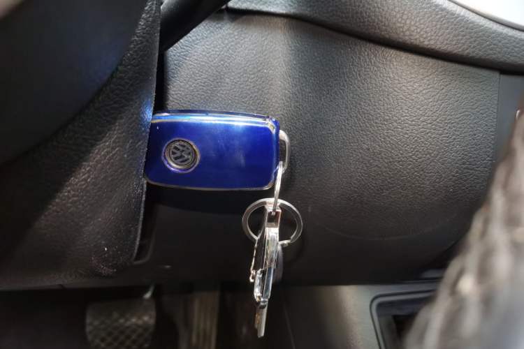 Used Volkswagen Tiguan 2017 300TSI Automatic Two-Wheel Drive Silk Road Comfort Edition Vehicle Key