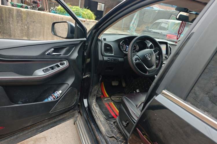 Used Baojun 560 2016 1.8L iAMT Luxury Model Driver Seat