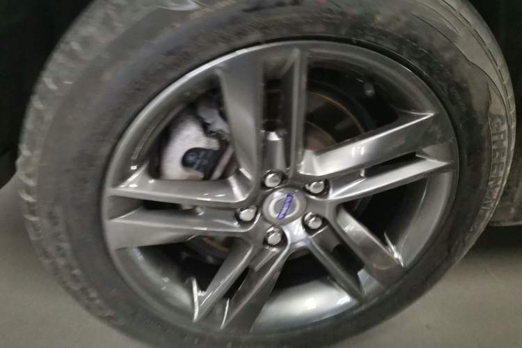 Used Volvo V60 2014 T5 Zhiya Edition