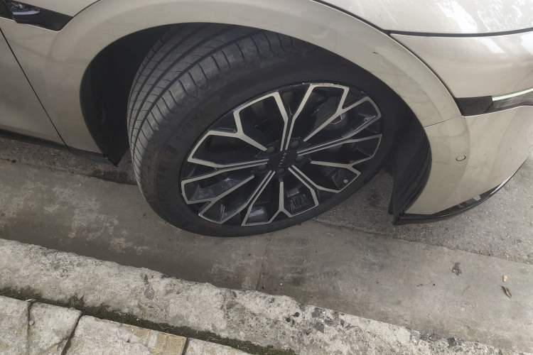 Used Zeekr 007 2024 Rear-Drive Intelligent Driving Version 75 kWh
