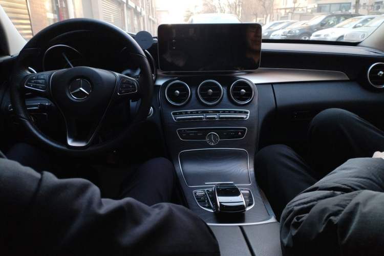 Used Mercedes-Benz C-Class 2015 C 200 L Sport Edition
