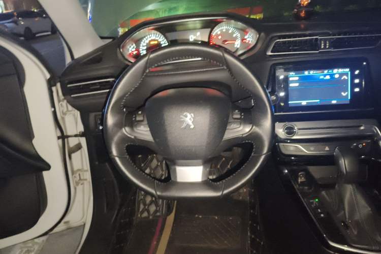 Used Peugeot 308 2016 1.6L Automatic Luxury Edition