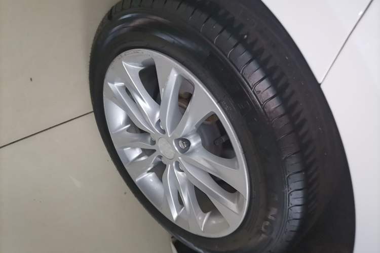 Used Buick Verano 2019 Sedan 20T Dual-Clutch Leading Model
