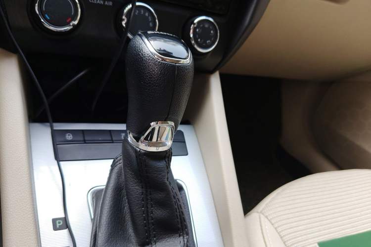 Used Skoda Octavia 2017 1.6L Automatic Chuanxing Edition
