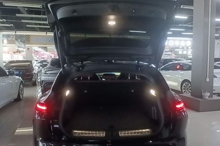 Used Nio ET5T 2024 75kWh Touring