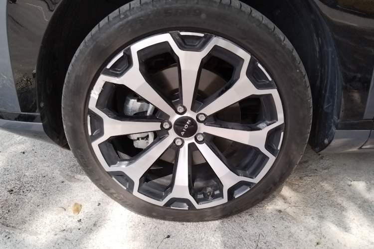 Used AION V 2024 Aion Tyrannosaurus 650 Smart Luxury Edition
