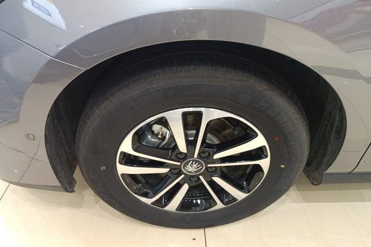 Used BYD Qin PLUS 2025 DM-i Smart Drive 120KM Superior Model