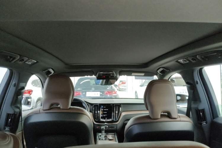 Used Volvo XC60 2021 T5 4x4 Smart Luxury Edition