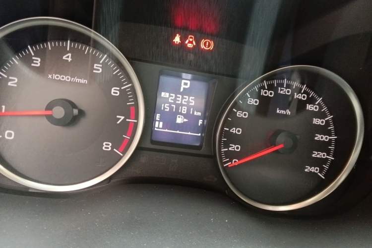 Used Subaru XV 2012 2.0i Elite Edition Odometer Close Up