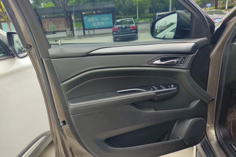 Used Cadillac SRX 2015 3.0L Comfort Version