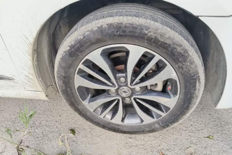 Used Dongfeng Aeolus A60 2016 1.5L Manual Luxury Model
