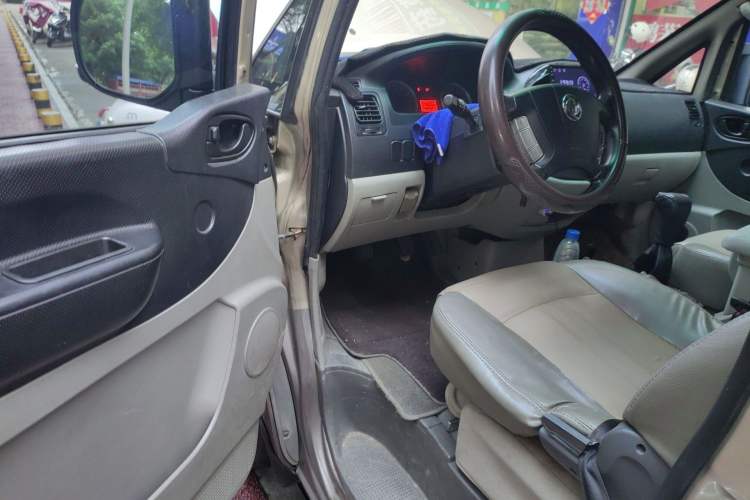 Used FORTHING Lingzhi 2017 M3L 1.6L 7-Seater Comfort Model