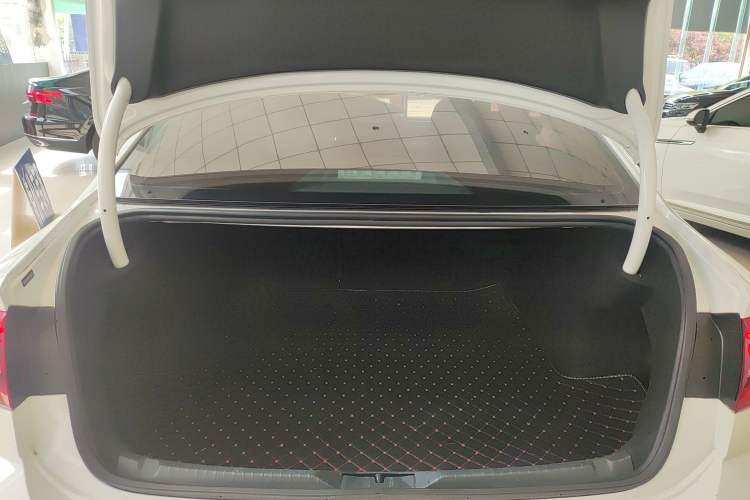 Used Volkswagen Lamando 2019 280TSI DSG Comfort Edition China VI standard