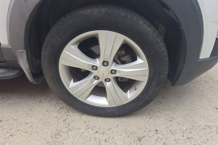 Used Chevrolet Captiva 2012 2.4L 4x4 Flagship Edition 7 Seats