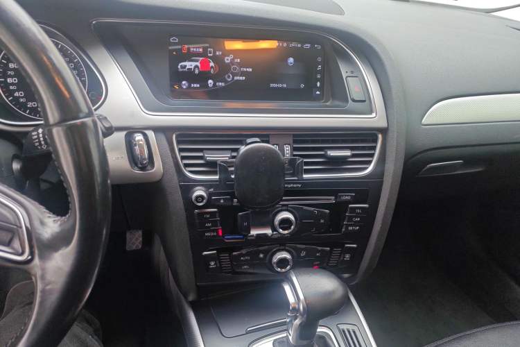 Used Audi A4L 2013 35 TFSI Automatic Standard Model
