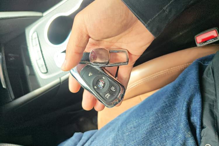 Used Buick Regal 2020 552T Luxury Version
