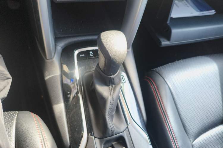 Used Toyota FRONTLANDER 2023 2.0L CVT Leading Edition Gear Lever