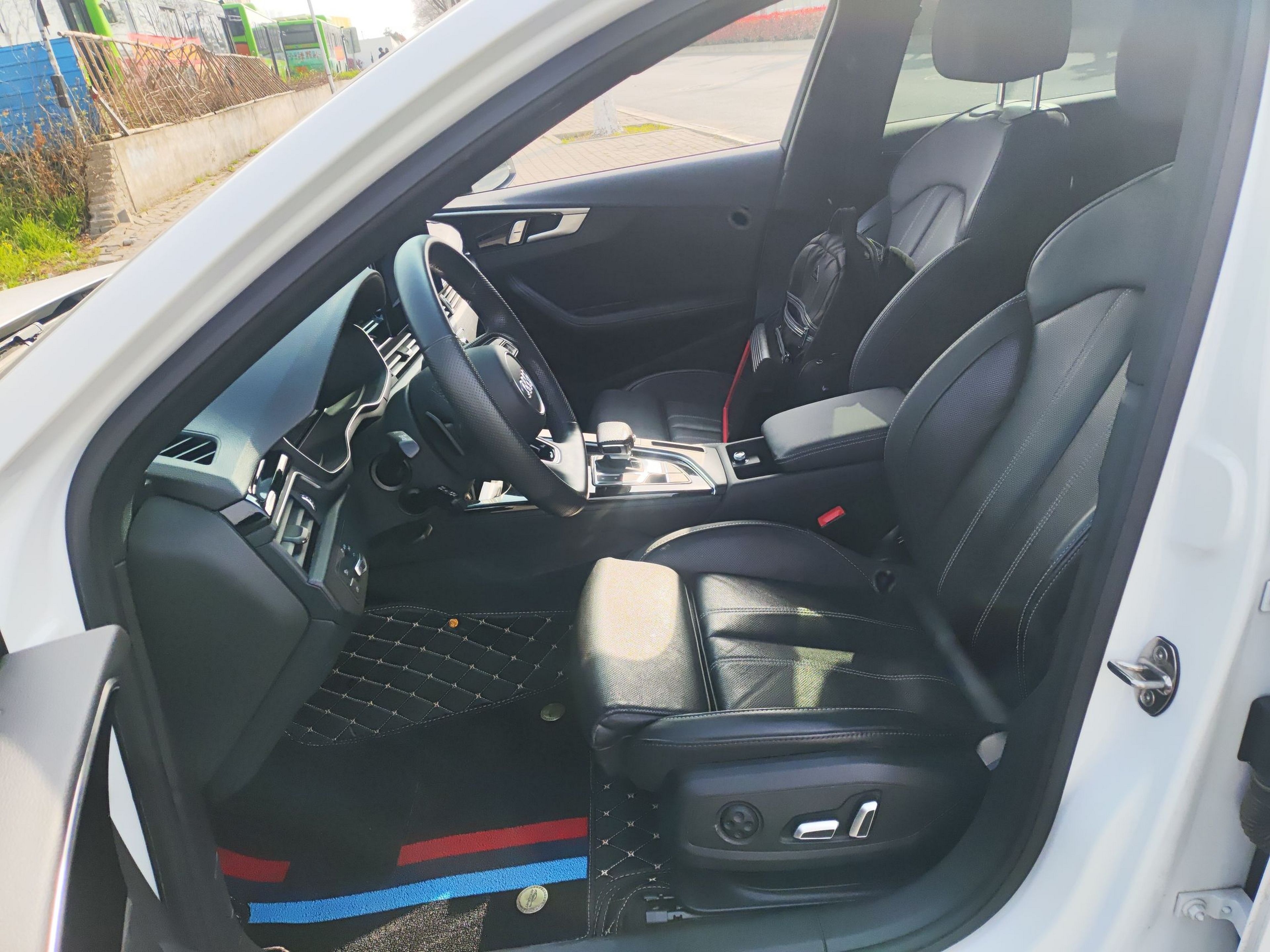 Interior delantero