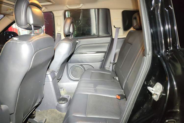 Used Jeep Compass 2014 2.0L two-wheel drive luxury version