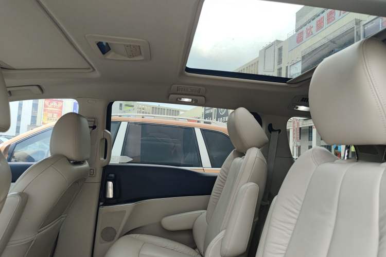 Used Buick GL8 2014 3.0L GT Luxury Business Haoya Edition Headliner