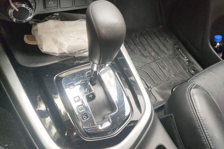 Used Nissan Terra 2020 2.5L XL Upper 4WD Automatic Four-Wheel Drive Luxury Edition Gear Lever