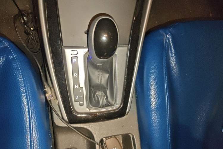 Used Hyundai Elantra (5th Generation / Langdong) 2015 1.6L Automatic Leading Model Gear Lever