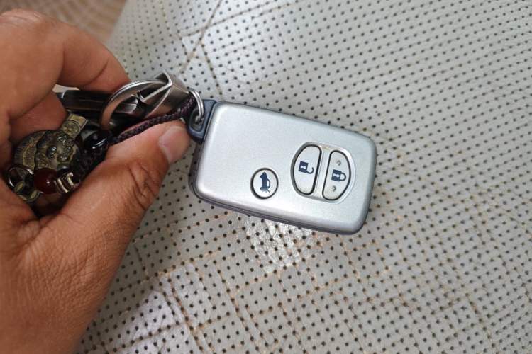 Used Toyota Camry 2010 240G Luxury Edition