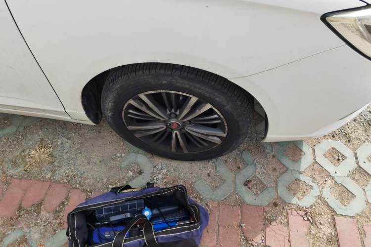 Used Roewe i5 2019 1.5L Manual 4G Connectable Langhao Edition