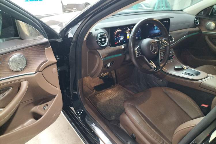 Used Mercedes-Benz E-Class 2023 Updated E 300 L Fashion Edition
