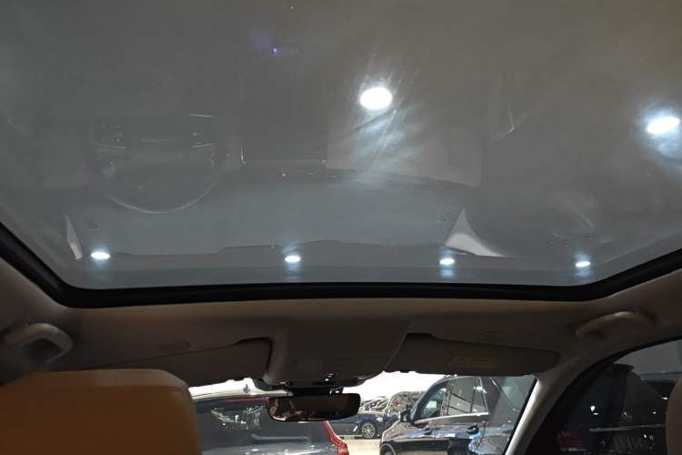 Used Land Rover Discovery Sport 2025 249 PS Performance Tech Edition Headliner