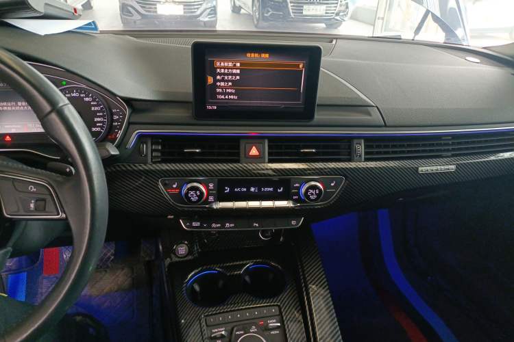 Used Audi A5 2019 Coupe 40 TFSI Fashion Edition China V Emission Standard